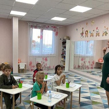 Скоро в школу